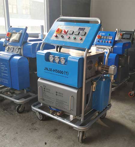 小型聚脲噴涂機(jī)(圖5) H5600T小型聚脲噴涂機(jī)