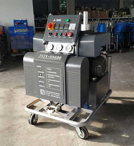 手持式小型聚脲噴涂機(jī)(圖2) H5600小型聚脲噴涂機(jī)