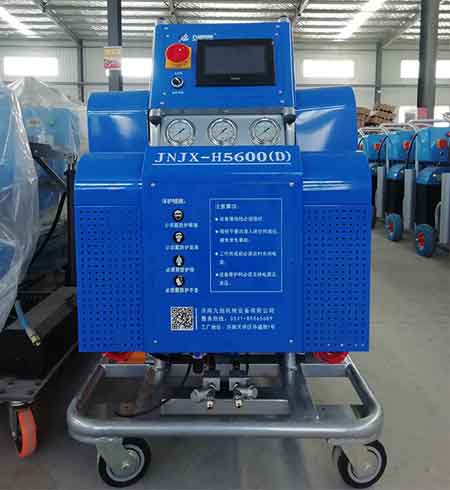 太陽能水箱發(fā)泡(圖1) JNJX-H5600D聚氨酯填充設備